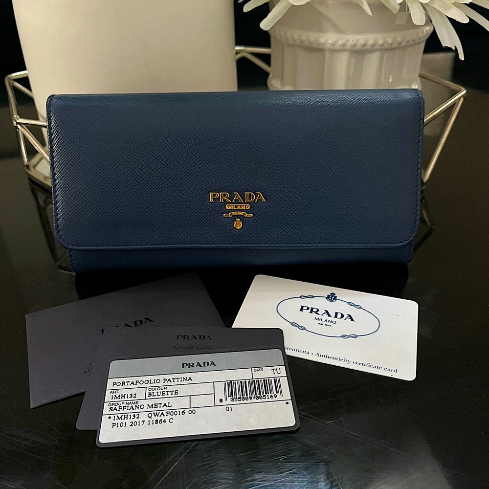 Prada Safiano wallet blue
